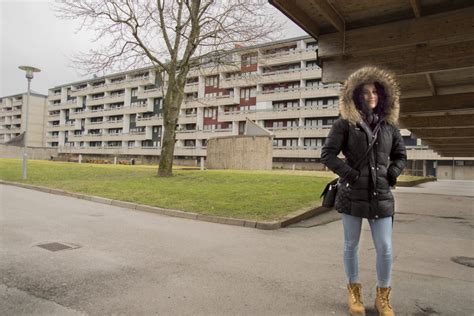 Vi bygger så det knakar, kontakta oss om du undrar över något. Klart för jättesatsning på bostäder i Hjällbo - Hem & Hyra