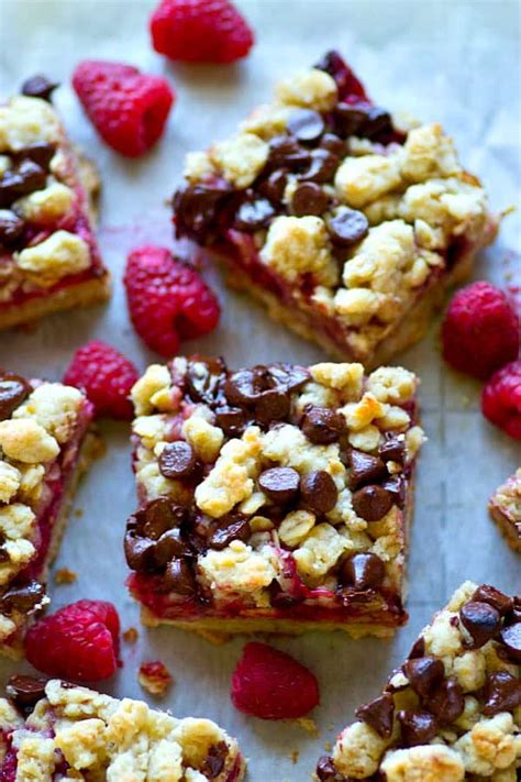 1/2 cup dark chocolate (either chips or a chopped up bar) Dark Chocolate Raspberry Oatmeal Crumb Bars