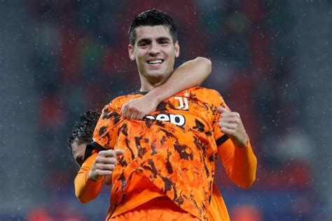 Haaland telah menceploskan total 41 gol dalam 41 pertandingan untuk dortmund di semua ajang. Top skor Liga Champions, 4 Pemain Bersaing Urutan Teratas ...
