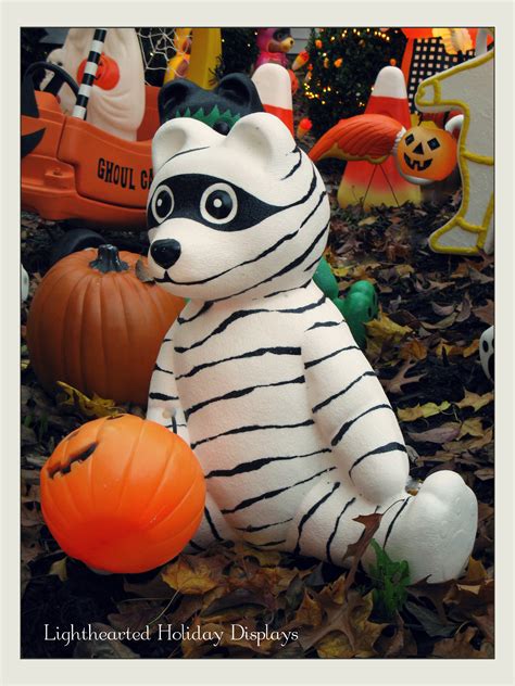 Retro halloween vintage halloween images halloween blow molds vintage halloween decorations halloween ii halloween items halloween signs vintage holiday holidays halloween. MummyBear | Halloween blow molds, Halloween hacks, Holiday ...