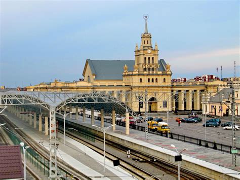 Эдуард олиферук (брест), денис орлов (слуцк), григорий трофименков. Brest railway station in Belarus - Travel with Prime Tour