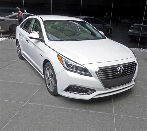 Maybe you would like to learn more about one of these? 2016 Hyundai Sonata Hybrid & Plug-in Hybrid Test Drive ...