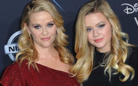reese witherspoon and her daughter ava phillippe shared their new twins selfie the frisky