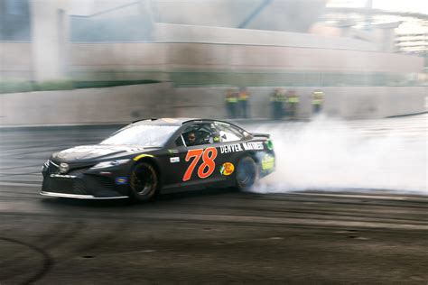 GALLERY | NASCAR Victory lap on the Las Vegas Strip | KSNV