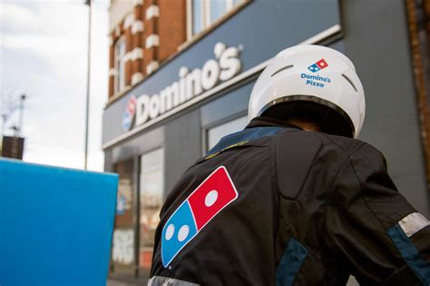 Should you invest in domino's pizza (nyse:dpz)? Domino's Pizza franchisees demand meeting with top boss ...