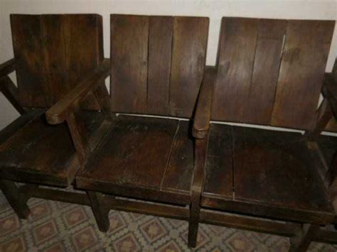 De levertijd is ongeveer 12 weken na het bestellen, omdat de bank individueel voor u is gemaakt. Vintage teakhouten bioscoop bank - Empire B.V. - Interior ...