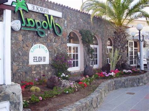 While staying at bungalows parque bali, visitors can check out monumento de cristobal colon (0.3 mi) and el faro de maspalomas (1.3 mi), some of maspalomas' top attractions. Parque Nogal Hotel, Gran Canaria, Spain - overview