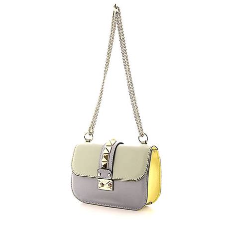 That seems to be the tack valentino has taken of late. Sac bandoulière Valentino Garavani Rockstud 339535 ...