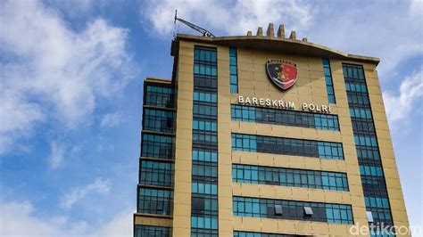 Eks Dirut Bosowa Sadikin Aksa Jadi Tersangka Terkait Bank Bukopin