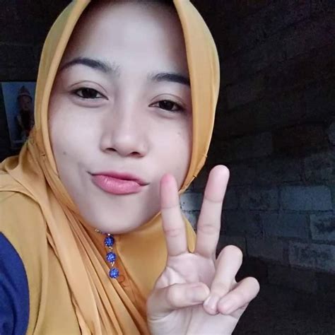 Berikut merupakan ulasan prihal twitter manis polos ukhti yang tersesat, yang dapat kami sajikan. Twitter: Ukhti Syahwat Muslimah Viral : Link twitter ukhti ...