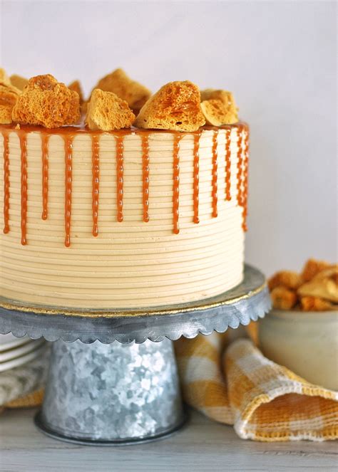Update More Than 80 Honeycomb Design Cake Best Awesomeenglish Edu Vn