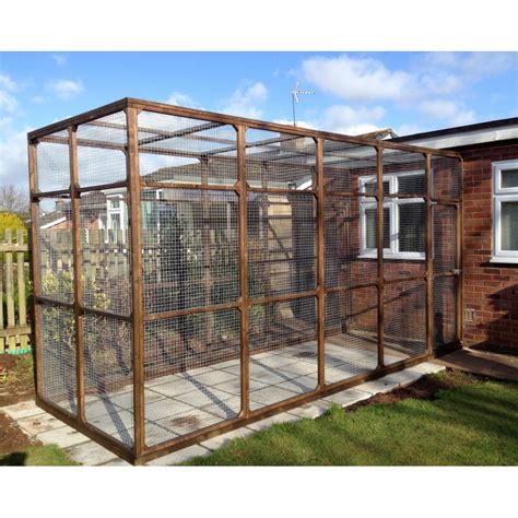 Our uk designed and manufactured cat containment portable outdoor cat enclosures allow your cats to safely enjoy fresh air and sunshine on your apartment. Bespoke Outdoor Cat Runs , Cat Enclosures and Cat Pens