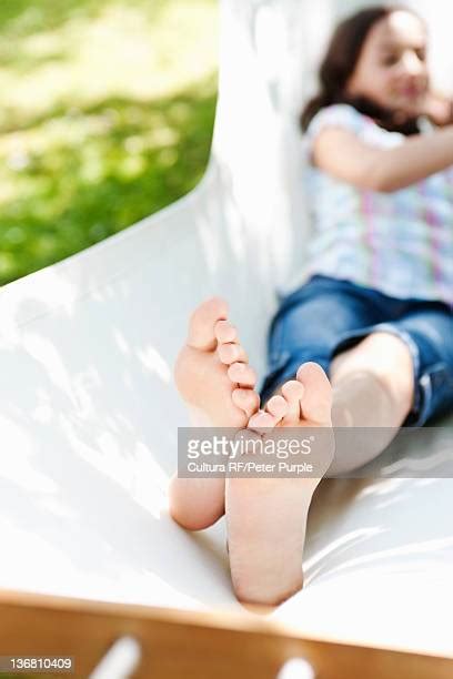 60 Meilleures Preteen Feet Photos Et Images Getty Images