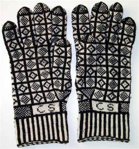 Historic Knits The Sanquhar Gloves Dances With Wools