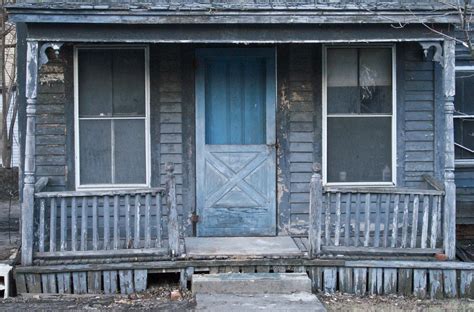 Old Front Porch This Porch Has Seen Better Days Maynard James