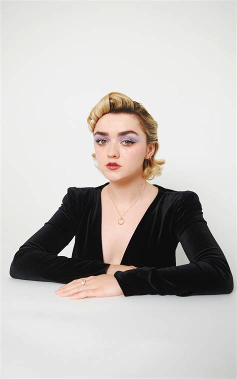 Самые новые твиты от maisie williams (@maisie_williams): Maisie Williams - Photoshoot for Telegraph Luxury September 2020 • CelebMafia