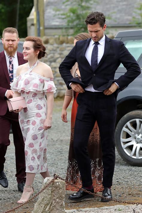 Kit harington and rose lelsie tied the knot this weekend in scotland in a beautiful ceremony attended by family, friends, and, of course, some of their game. What Everyone Wore to the Game of Thrones Wedding | Who What Wear