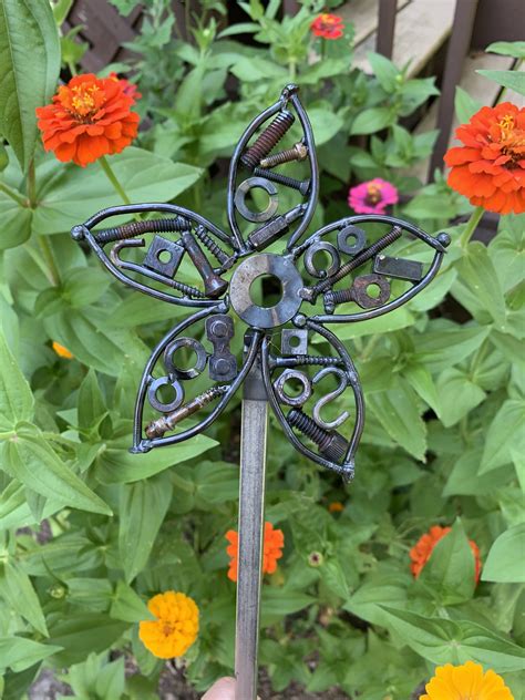 Scrap Art Flower Scrap Metal Art Metal Art Metal Art Projects