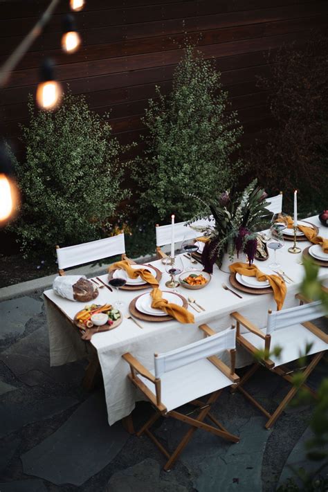 What is okay to serve to people? A Fall Tablescape in 2020 | Dinner party table ...