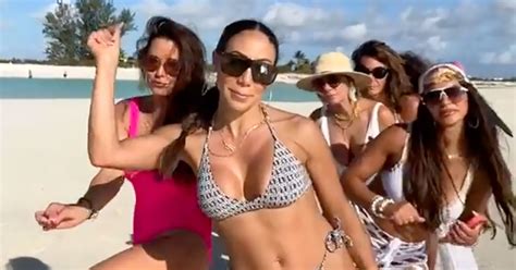 ‘real Housewives Mashup Cast Makes Bikini Clad Tiktok Watch