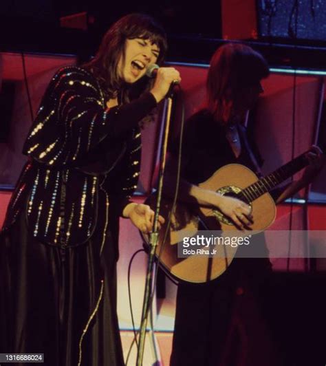 Ann Wilson Nancy Wilson Photos And Premium High Res Pictures Getty Images