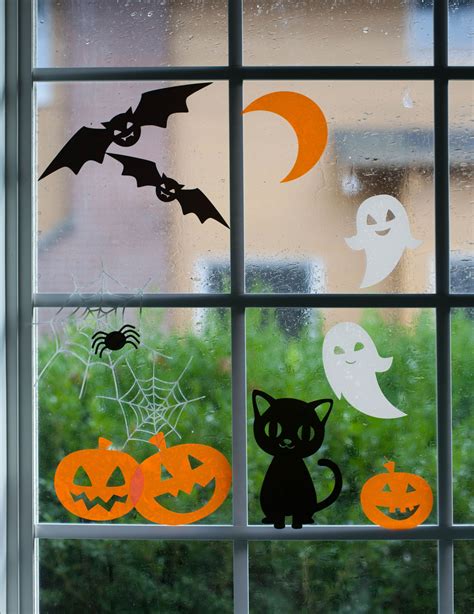 30 Simple Halloween Ideas Mysteriously Glowing Window Decorations
