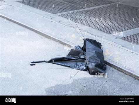Broken Black Umbrella New York Hi Res Stock Photography And Images Alamy