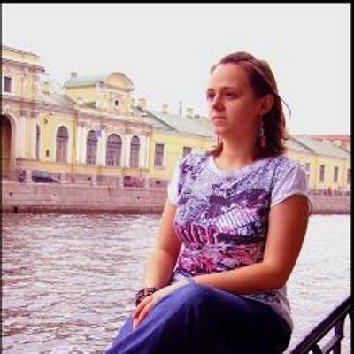 Yulya Volkova Sunny21Girl Twitter