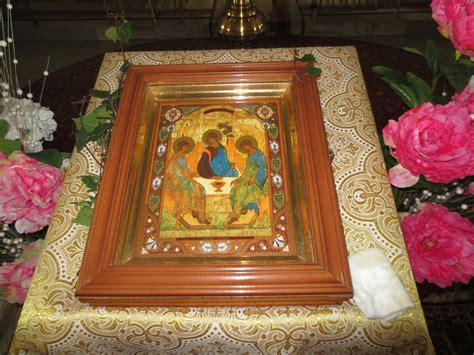Картинки по запросу день святой троицы День Святой Троицы - Забалуйка