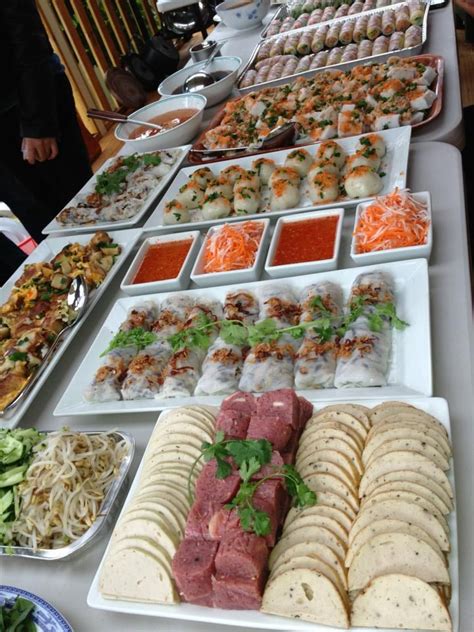 Vietnamese cuisine is packed full of punchy, vibrant flavours and fresh, healthy ingredients. Buffet dishes | Asian food party, Asian recipes, Food