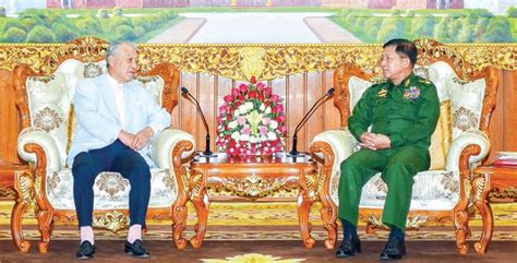 国軍総司令官、国家行政評議会議長。 現在の階級は ミャンマー国軍 最高の 上級大将 。 2021年 2月1日 の 軍事クーデター を起こした張本人であり、政権転覆によって失脚した 国家顧問 の アウンサンスーチー に代わってミャンマーの事実上の最高指導者にあたる国家行政評議会議長となった。 ミャンマー国軍最高司令官、笹川陽平日本政府代表と会談 ...