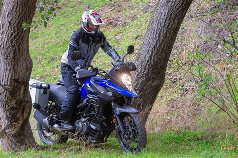 Anyone with the faintest appetite for adventure knows the slippery slope of excess: Chi tiết 6 điểm nổi bật của Suzuki V-Strom 650XT Adventure ...
