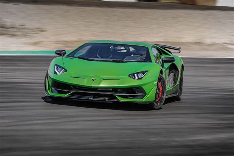 Lamborghini Aventador SVJ review - V12 power and tech ...
