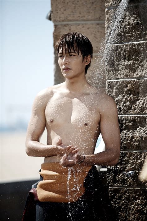 Lee Min Ho Goes Topless In Malibu For New Stills Of The Heirs Soompi