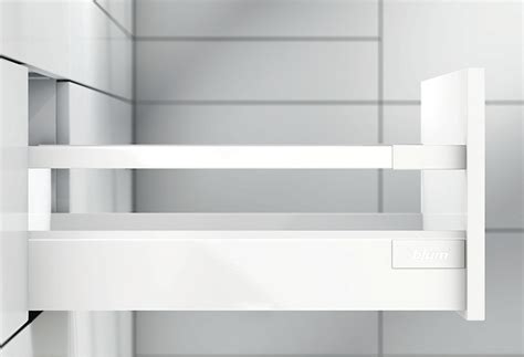 What is the proper height of a stair rail? Pull-out set, Blum Tandembox antaro, with Blumotion ...