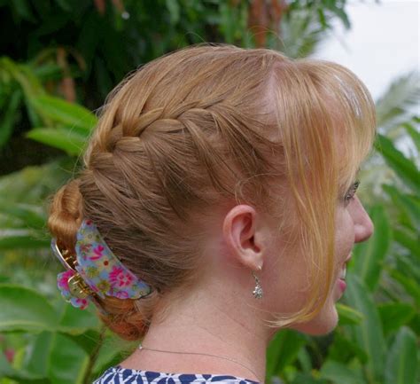 There are just so many beautiful things going on in this pic. Braids & Hairstyles for Super Long Hair: Sideways French ...