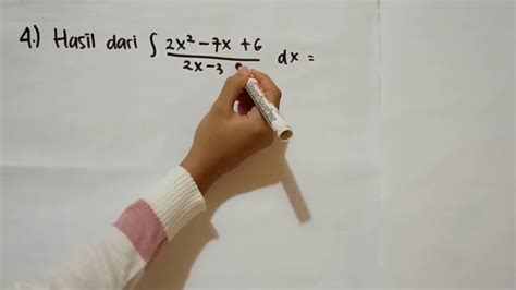 Contoh soal rumus integral kalkulus integral tak tentu tertentu pengertian substitusi parsial penggunaan pembahasan fungsi aljabar luas volume. Contoh soal dan pembahasan integral tak tentu - YouTube
