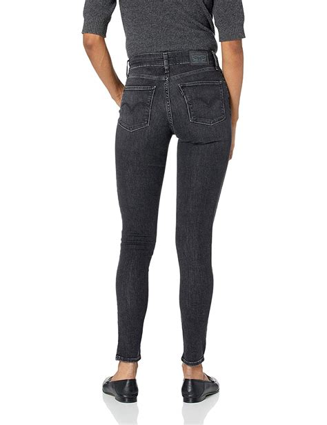 These classic and versatile jeans are perfect at any time of the year with their flattering high waist and skinny leg design. Levi's Women's 721 High Rise Skinny Jeans | eBay