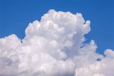Blue Sky And Puffy Clouds Stock Image Image Of Sunny 2776613