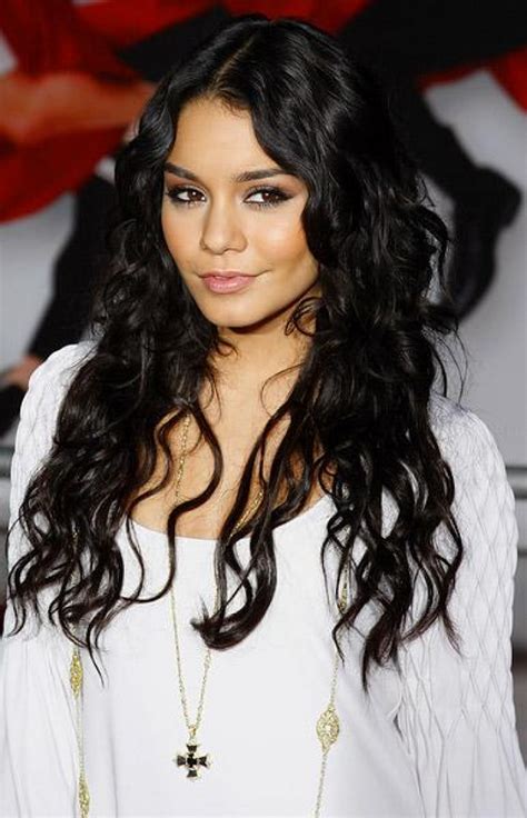 21 Messy Curly Hairstyles You Need To Try Feed Inspiration