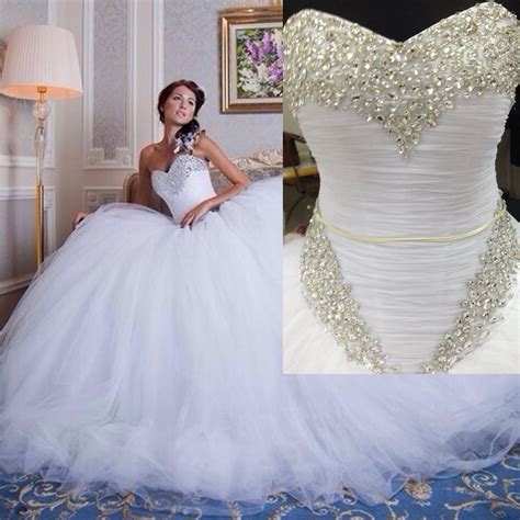 With our taffeta ballgown dresses , you will feel sleek and modern at your dream wedding venue. Robe de mariee White Strapless Wedding Dresses Ball Gown ...