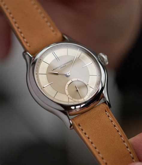 Laurent Ferrier Galet Micro-rotor champagne dial | Buy Laurent Ferrier - A COLLECTED MAN