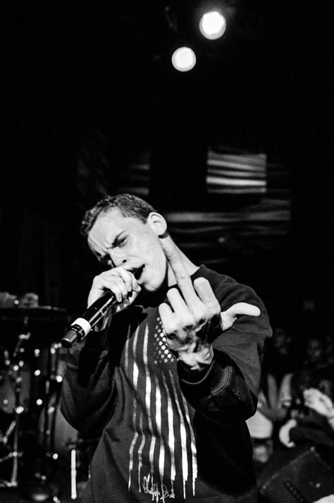 Black And White Rapper Wallpaper Aesthetic - Solo Wallpaper