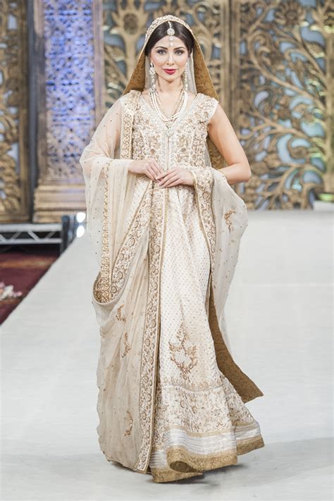 White Pakistani Bridal Dress Mr Tariq Production Rst