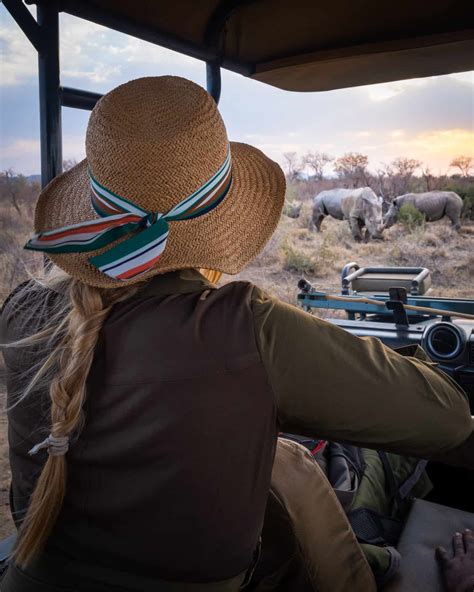 10 Best Safari Attire For Your African Safari 2023 Travel