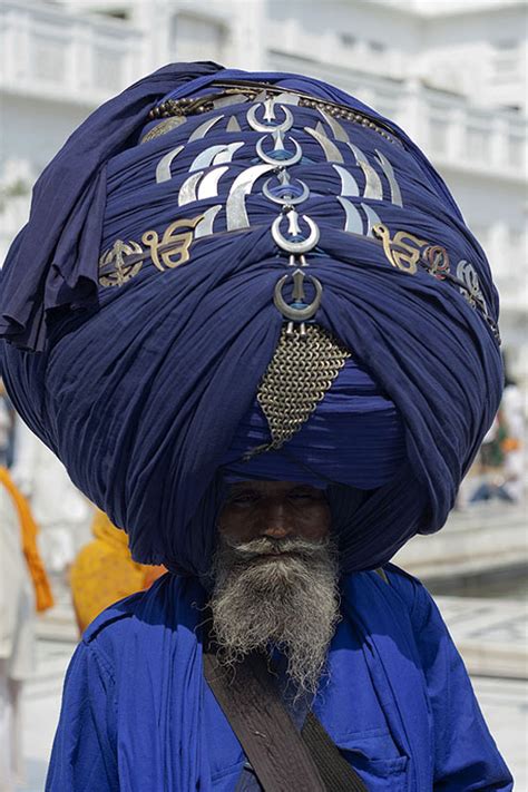 The Monumentality Of The Sikh Turban Hint Fashion Magazine