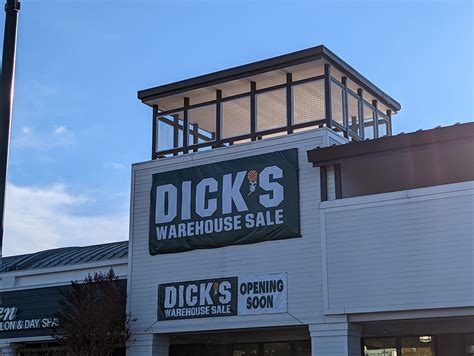 Rockville Nights Dicks Warehouse Sale To Open Friday In Rockville