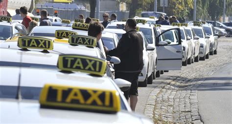 top level meeting convened to tackle prague taxi crisis radio prague international