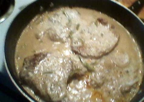 Sprinkle a little garlic salt on each. Baked Pork Chops With Cream of Mushroom Soup Recipe by ...
