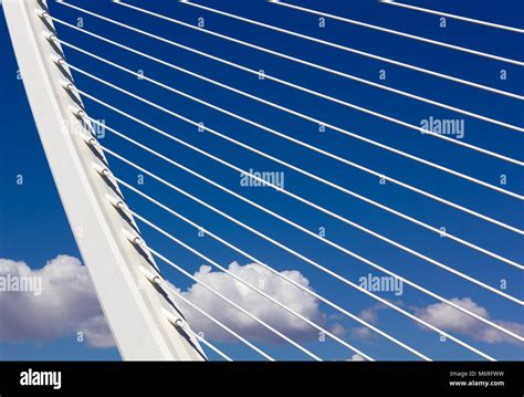 Modern Bridge Curve Hi Res Stock Photography And Images Alamy